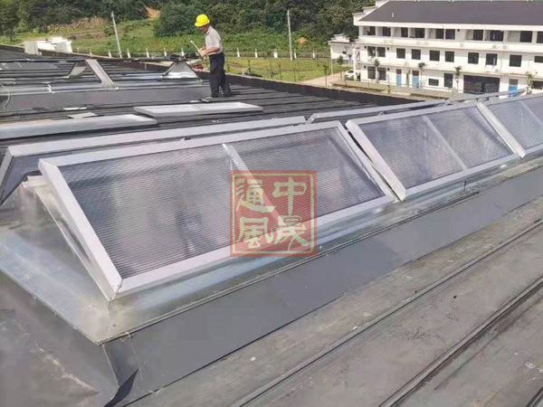 三角形通風天窗